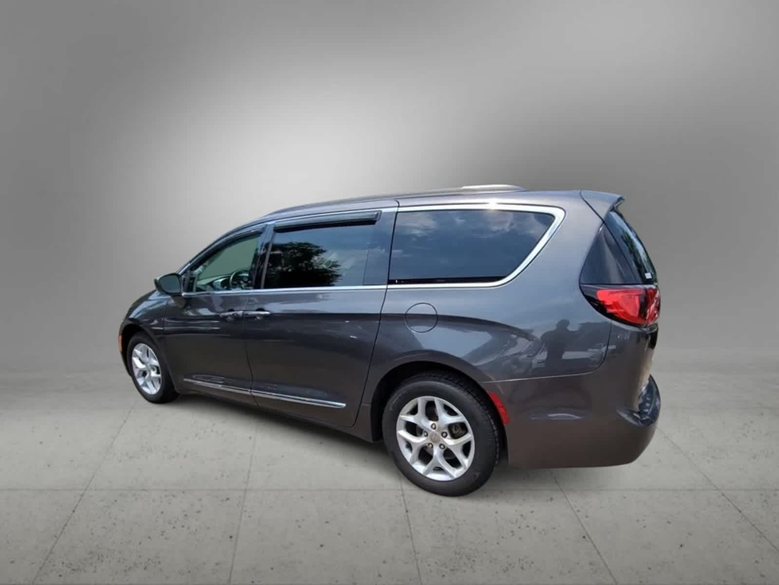 2017 Chrysler Pacifica Touring-L 6