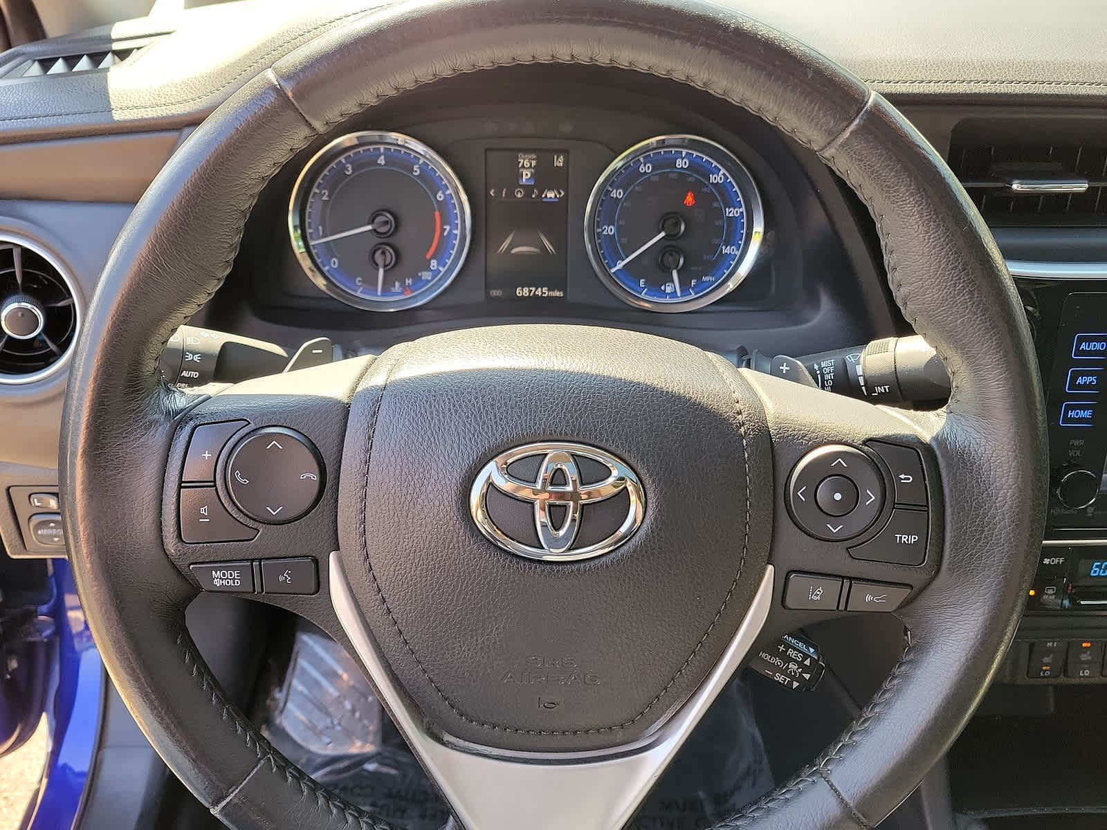 2017 Toyota Corolla XSE 16
