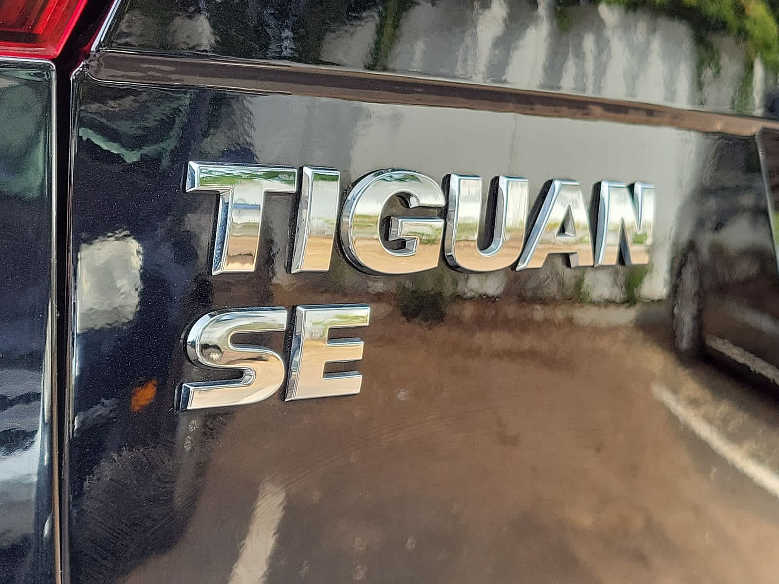 2020 Volkswagen Tiguan SE 24