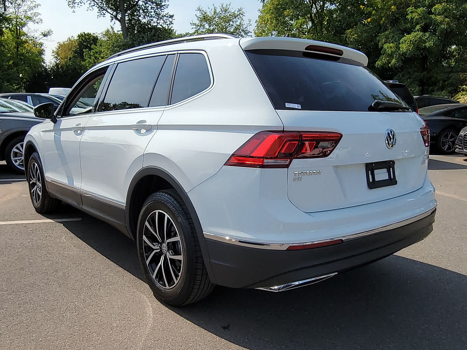 2021 Volkswagen Tiguan SE 22