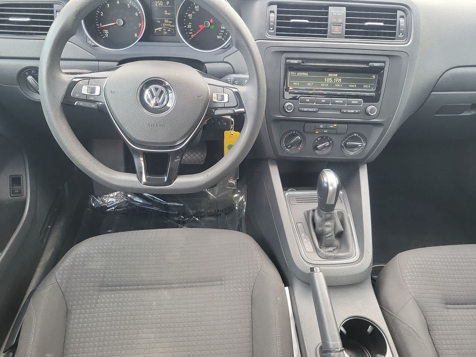 2015 Volkswagen Jetta 2.0L S 17