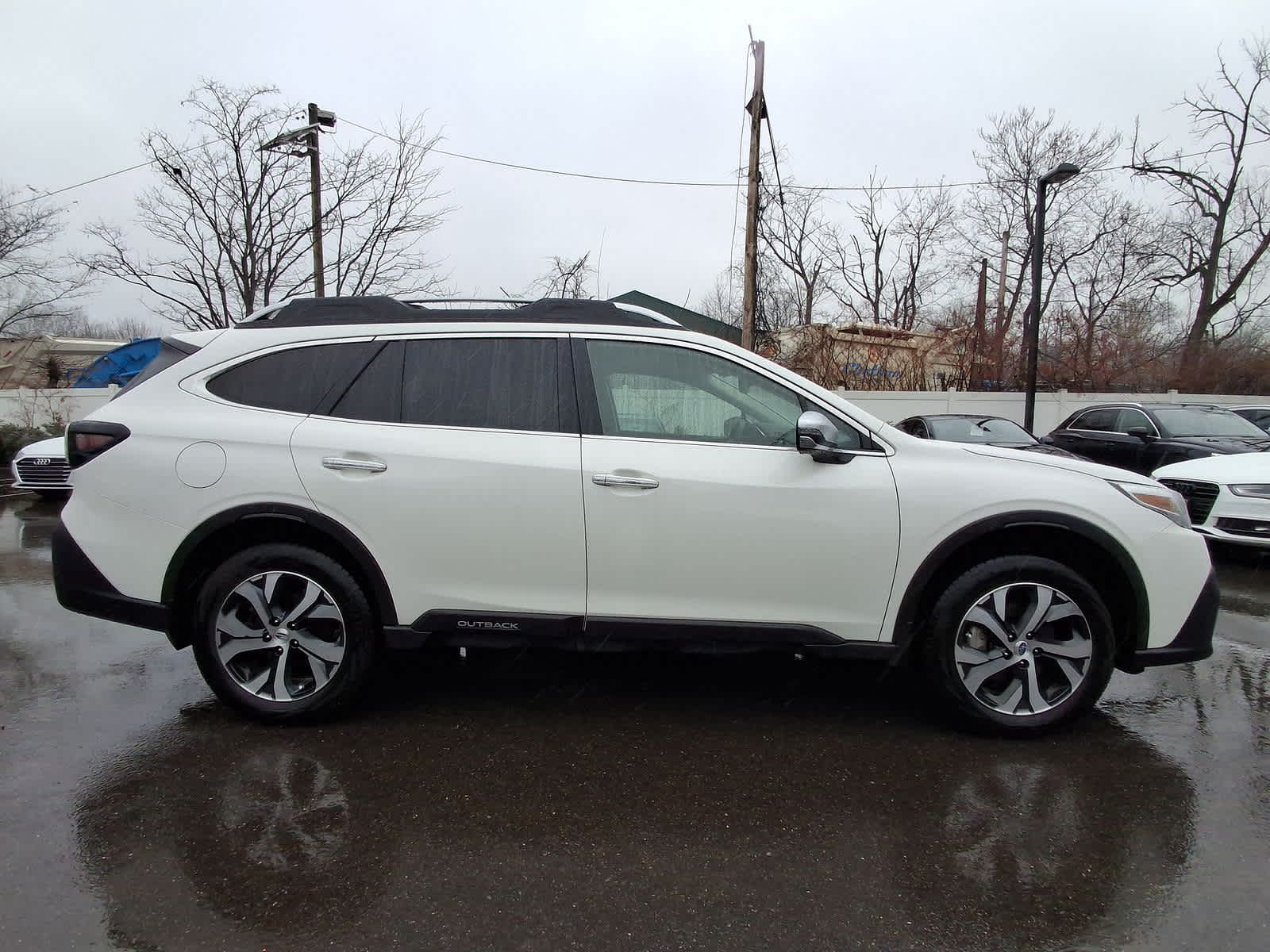 2022 Subaru Outback Touring XT 26