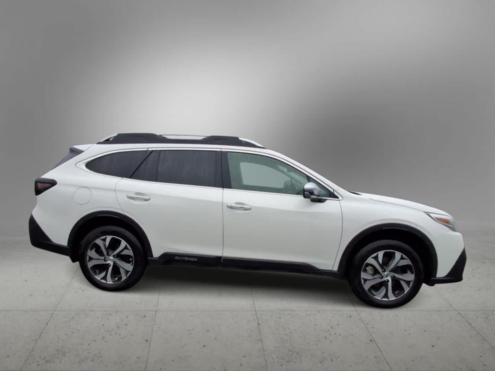 2022 Subaru Outback Touring XT 9