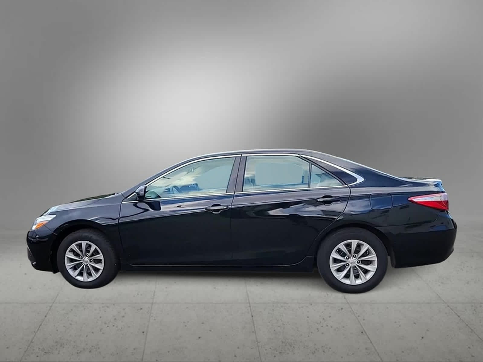 2016 Toyota Camry LE 5