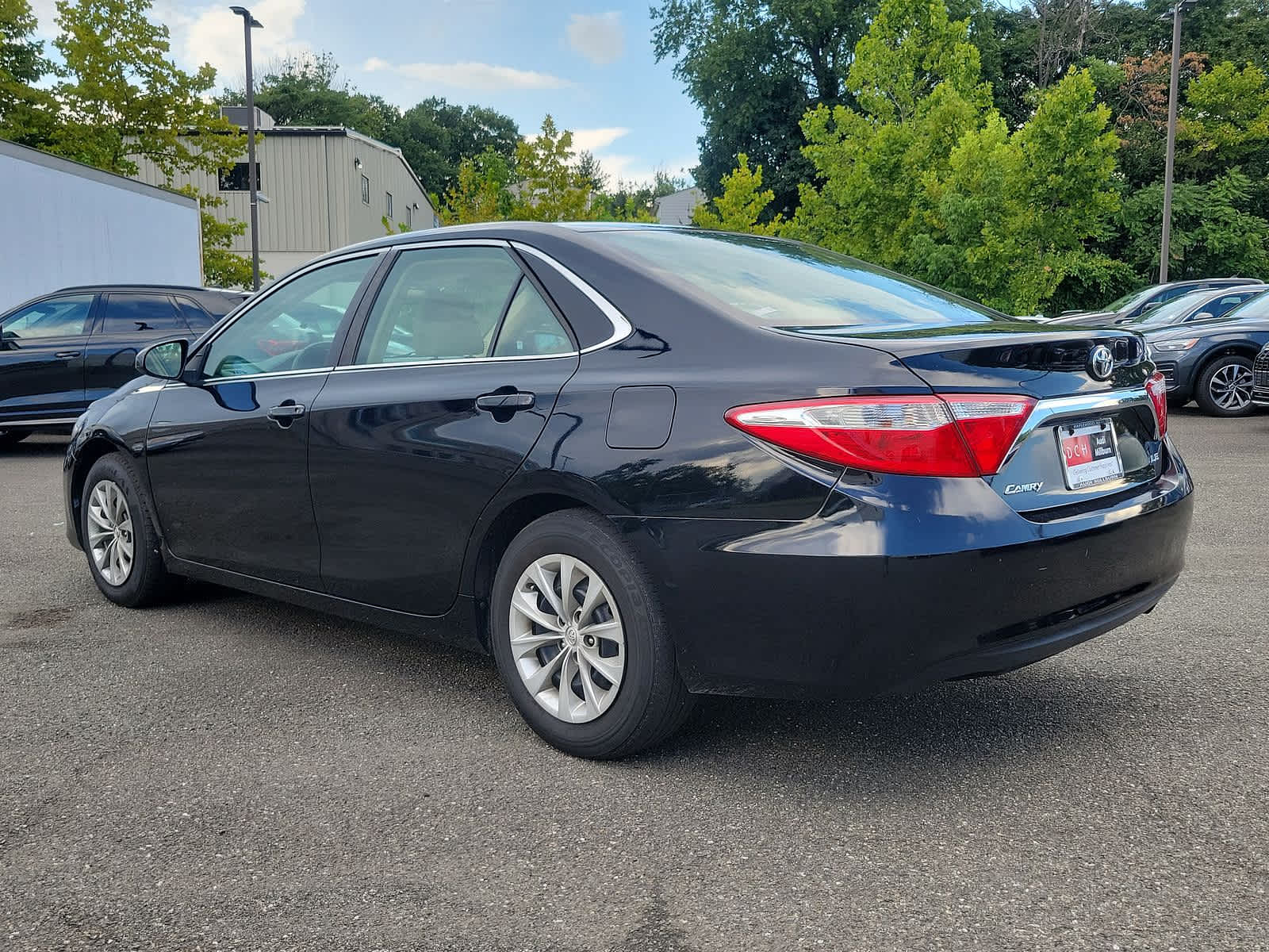 2016 Toyota Camry LE 19