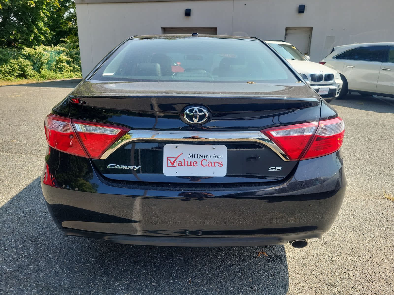 2017 Toyota Camry SE 22