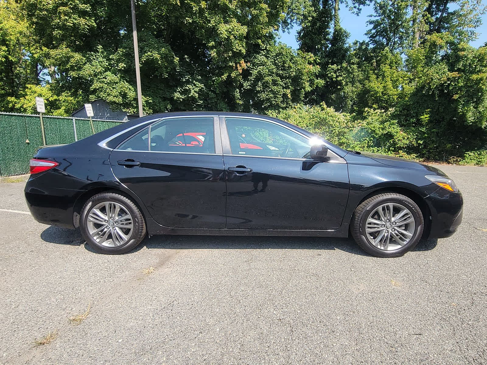 2017 Toyota Camry SE 25