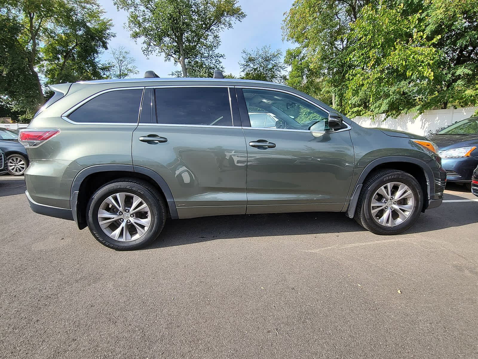 2015 Toyota Highlander XLE 26