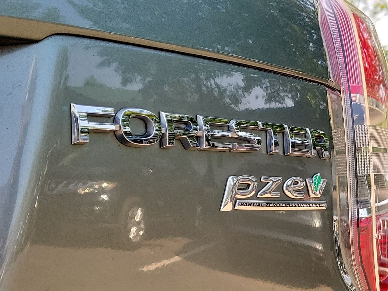 2015 Subaru Forester 2.5i Touring 24