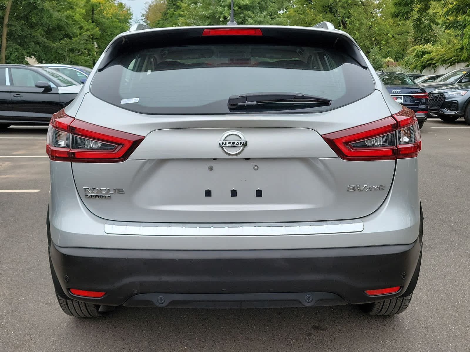 2021 Nissan Rogue Sport SV 22