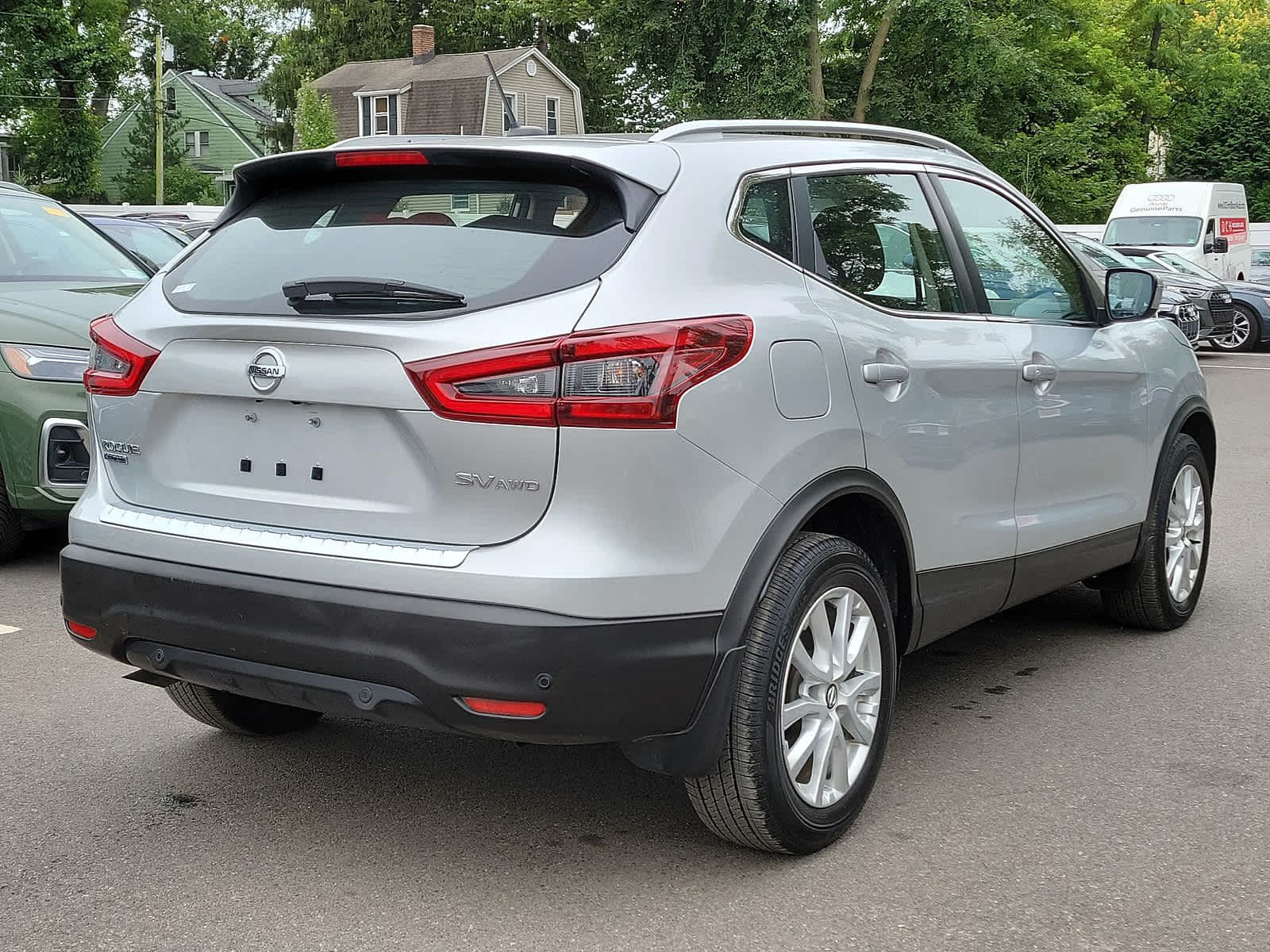 2021 Nissan Rogue Sport SV 24