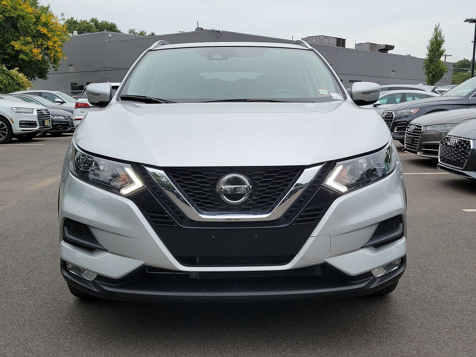 2021 Nissan Rogue Sport SV 28