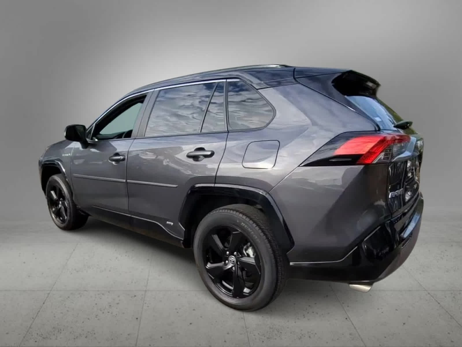 2021 Toyota RAV4 Hybrid XSE 6