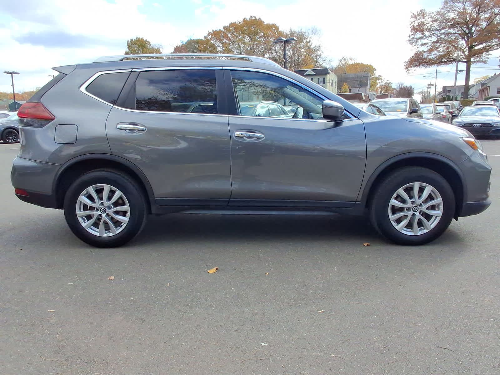 2019 Nissan Rogue SV 25