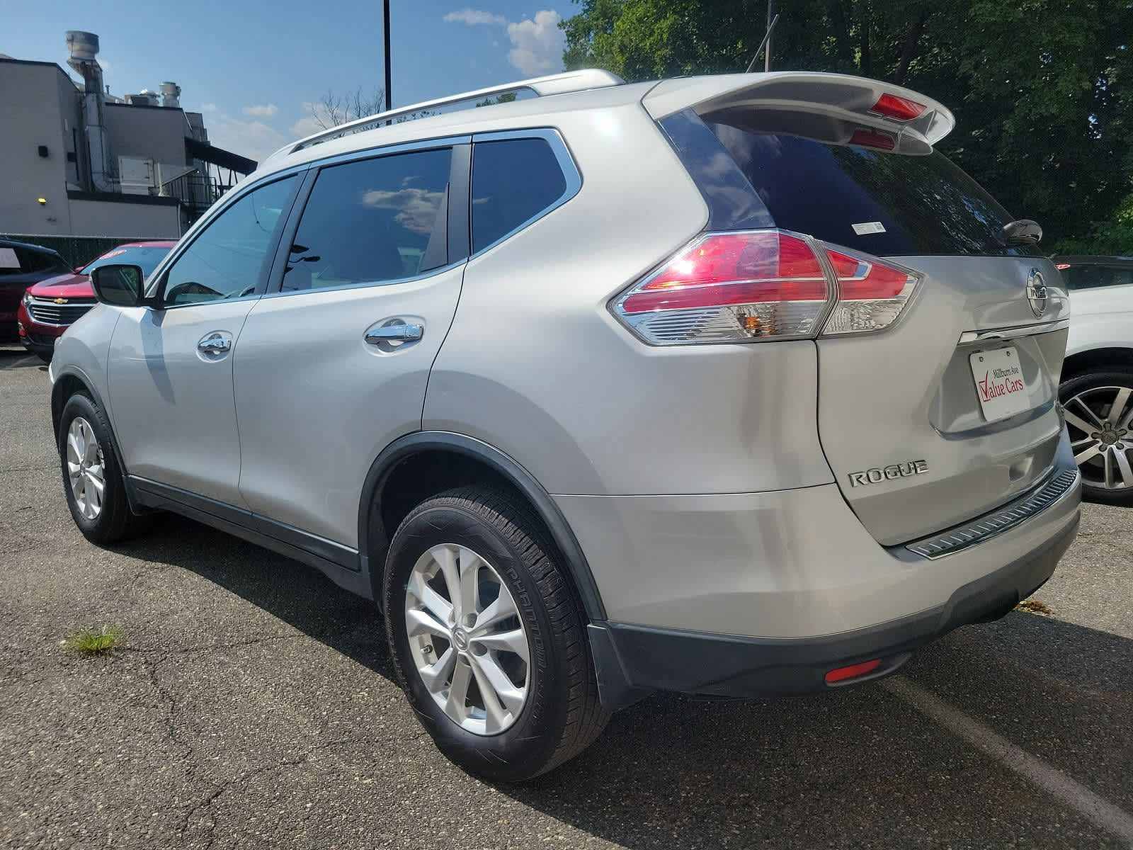 2015 Nissan Rogue SV 18