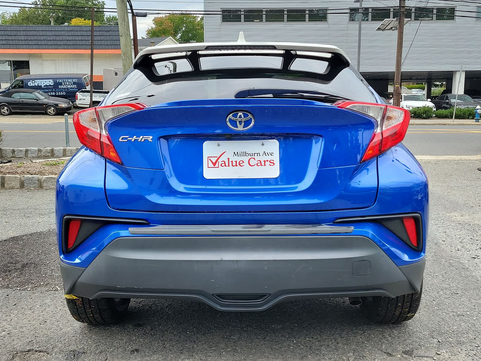 2019 Toyota C-HR XLE 22