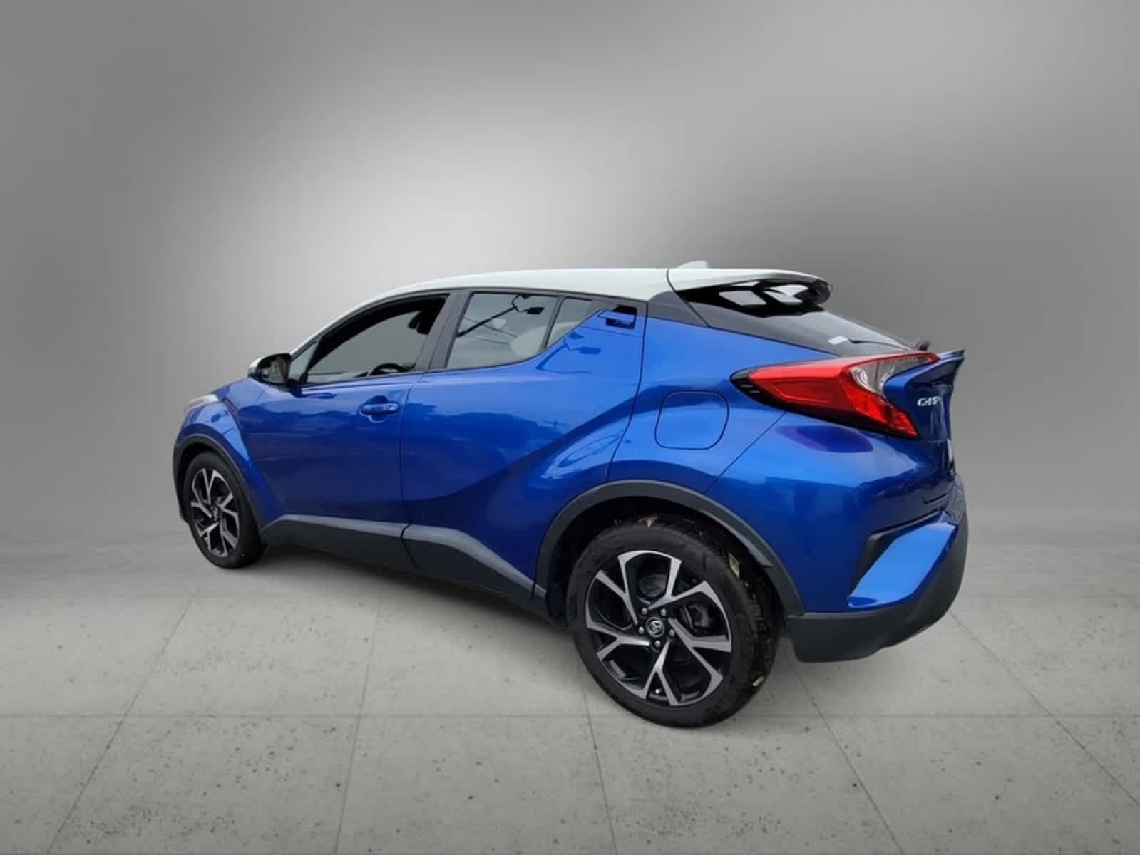 2019 Toyota C-HR XLE 6