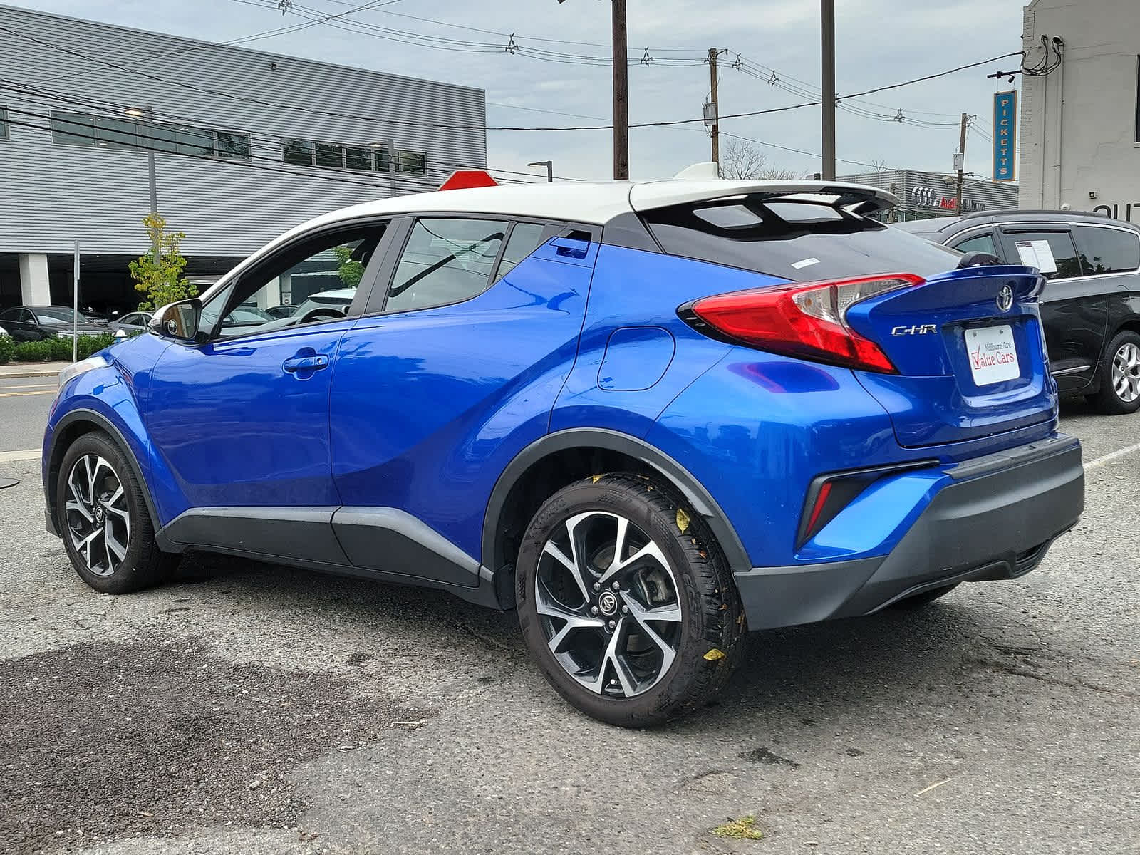 2019 Toyota C-HR XLE 21