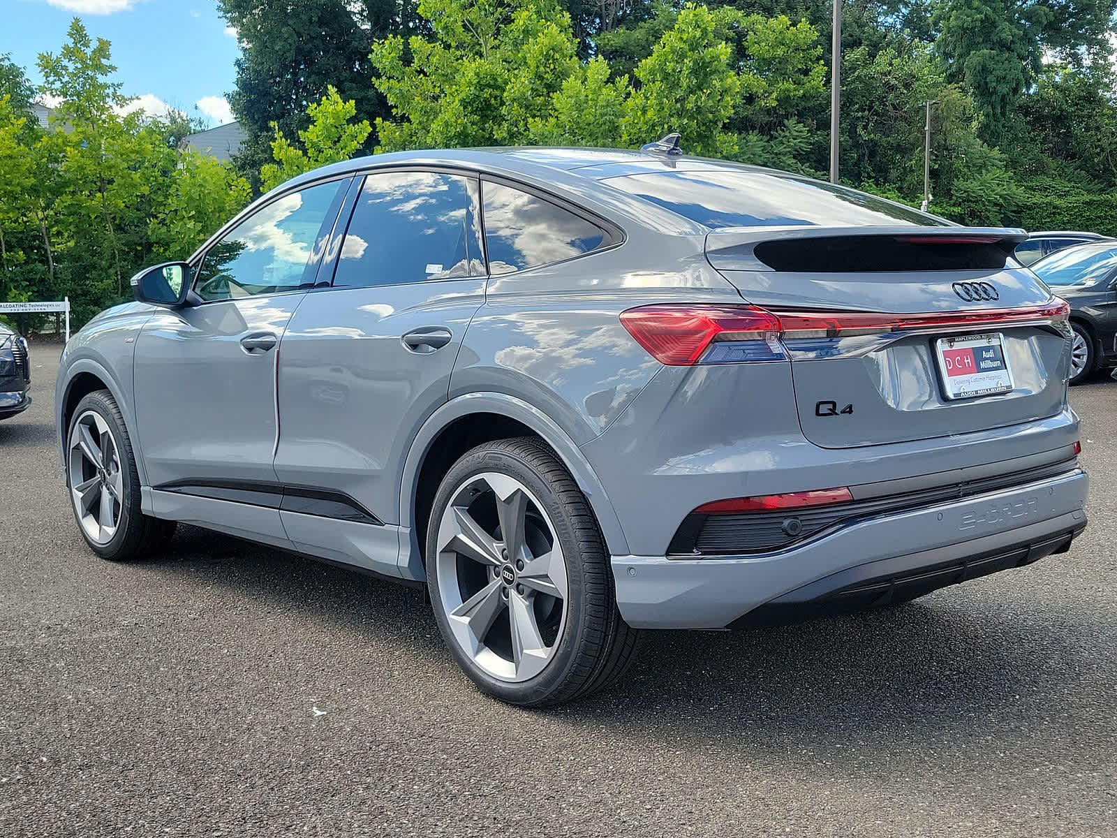 2024 Audi Q4 e-tron Sportback Premium Plus 12