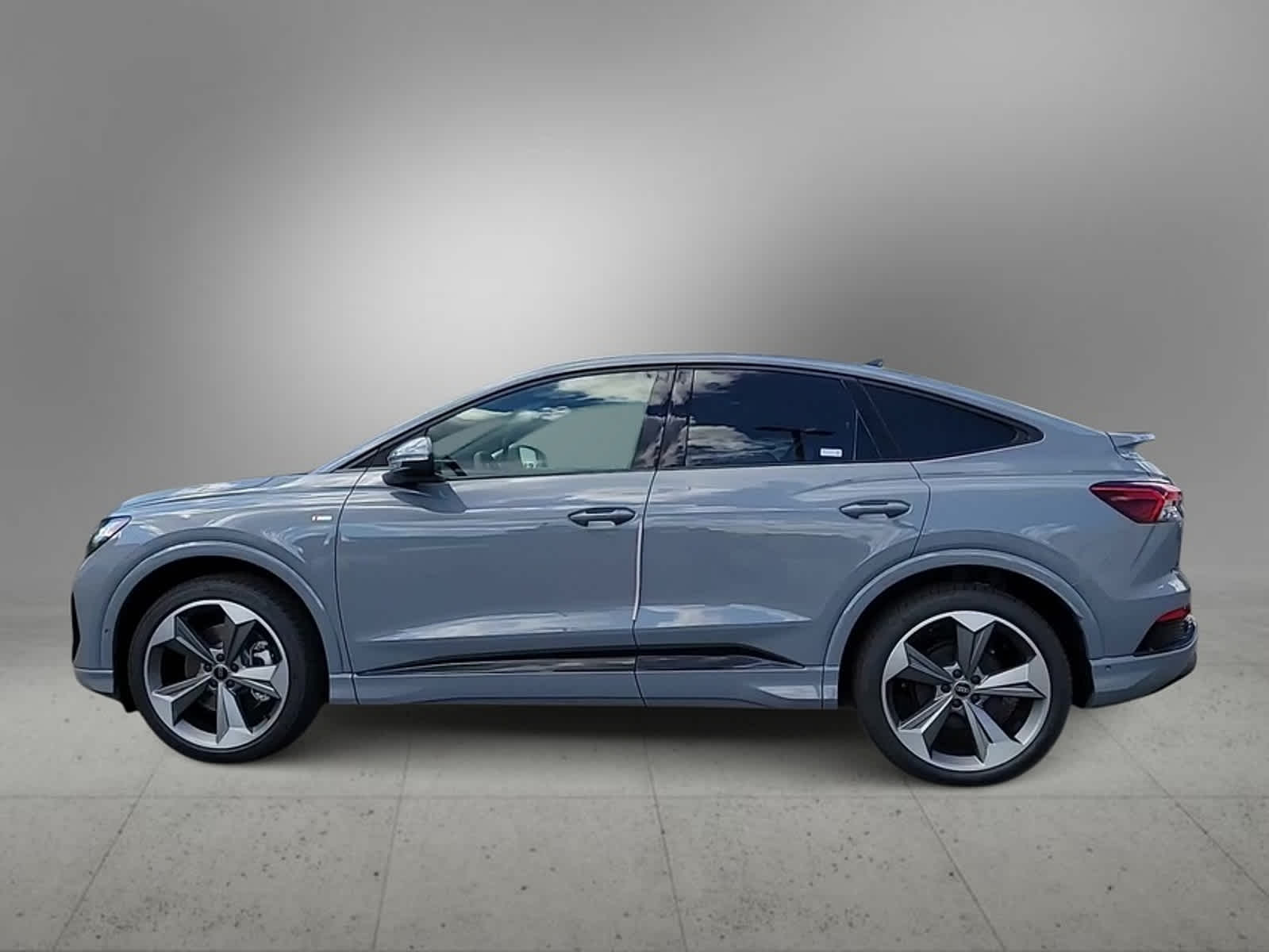 2024 Audi Q4 e-tron Sportback Premium Plus 5