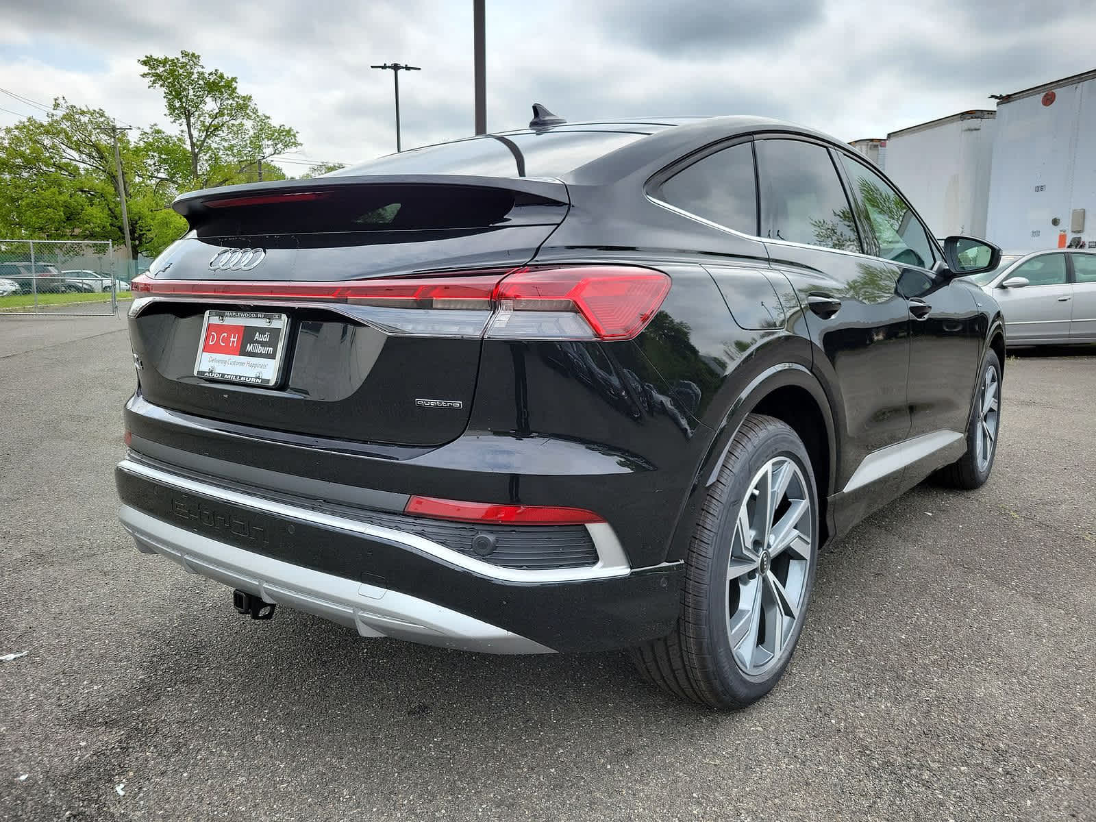 2024 Audi Q4 e-tron Sportback Premium Plus 12