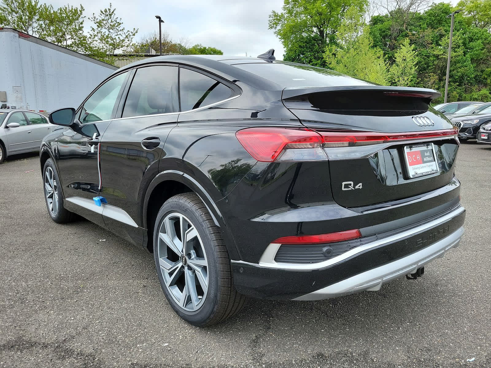 2024 Audi Q4 e-tron Sportback Premium Plus 11