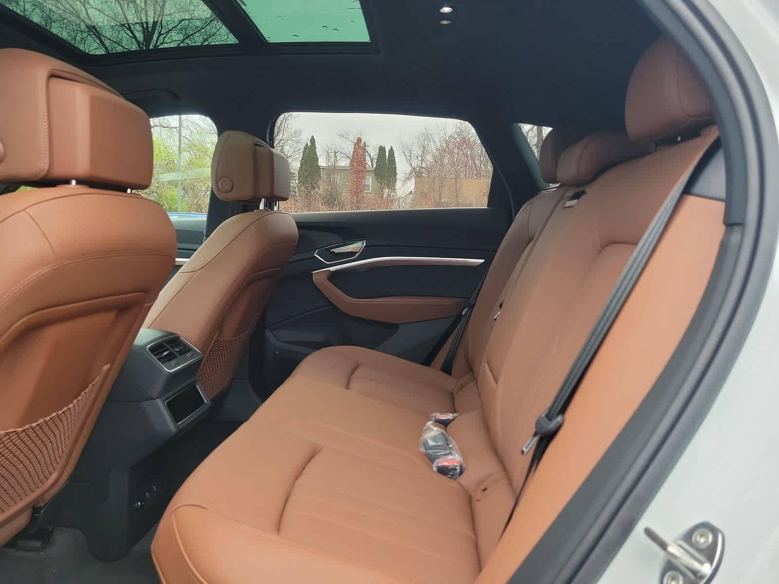 2024 Audi Q8 e-tron Premium Plus 13