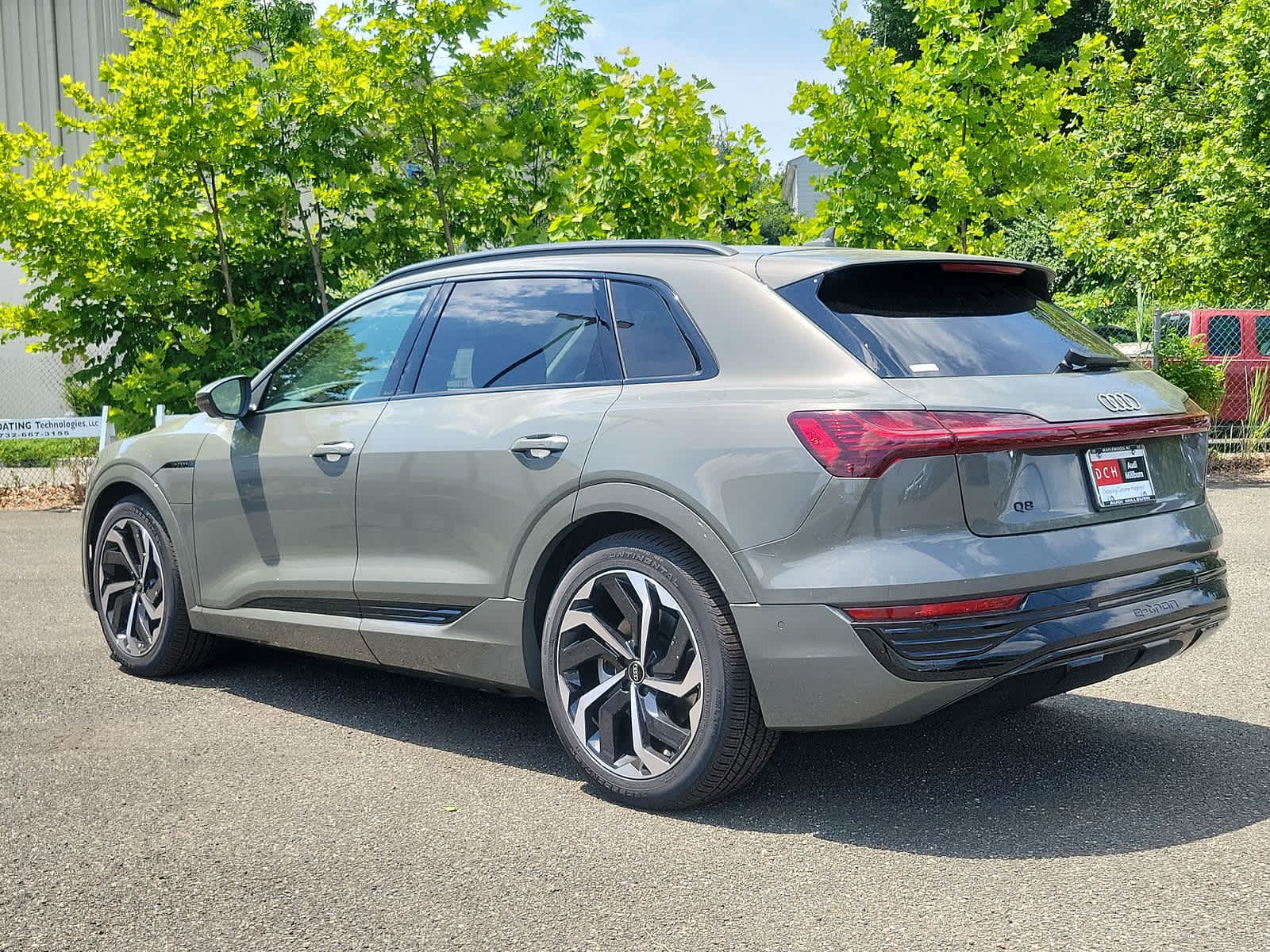 2024 Audi Q8 e-tron Premium Plus 12