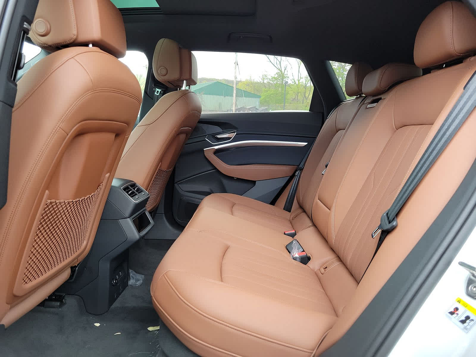 2024 Audi Q8 e-tron Premium Plus 13