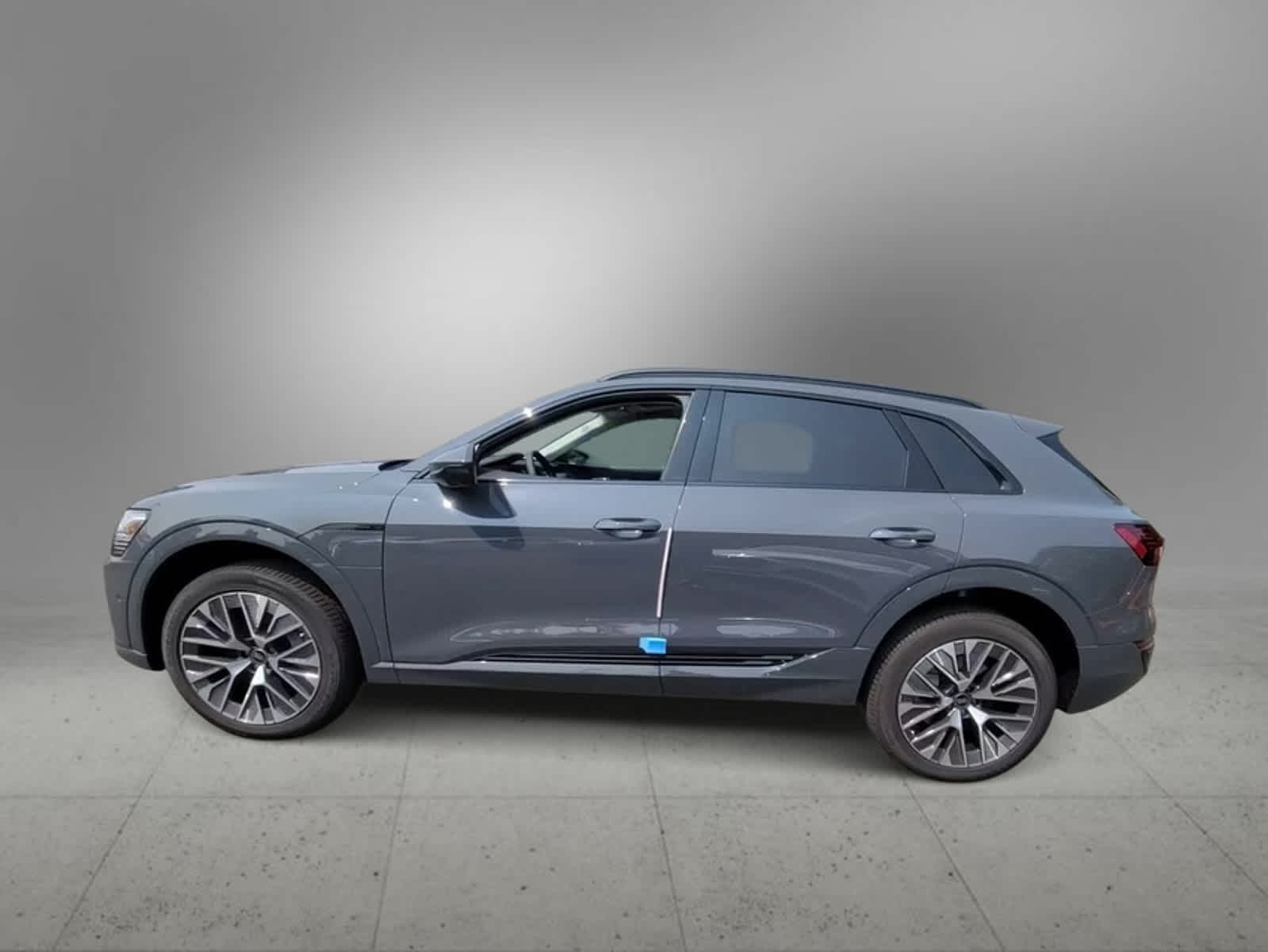 2024 Audi Q8 e-tron Premium Plus 5