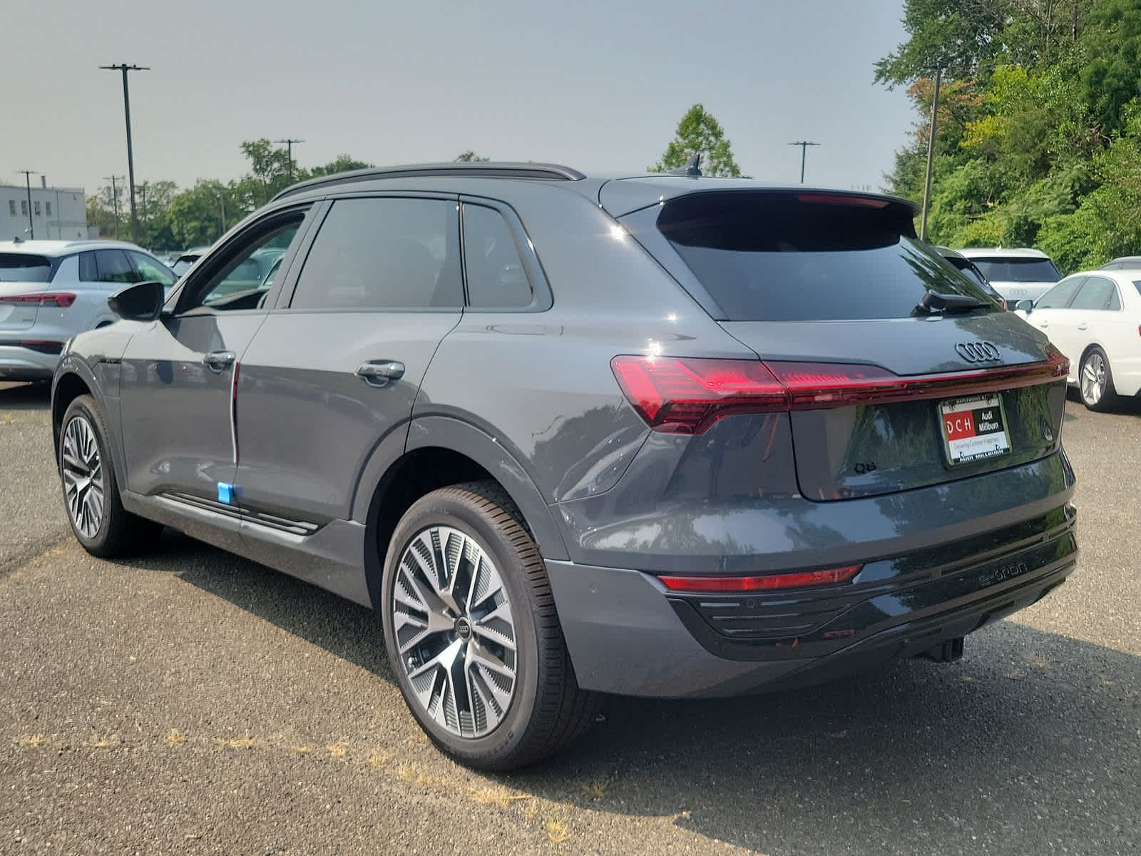 2024 Audi Q8 e-tron Premium Plus 11