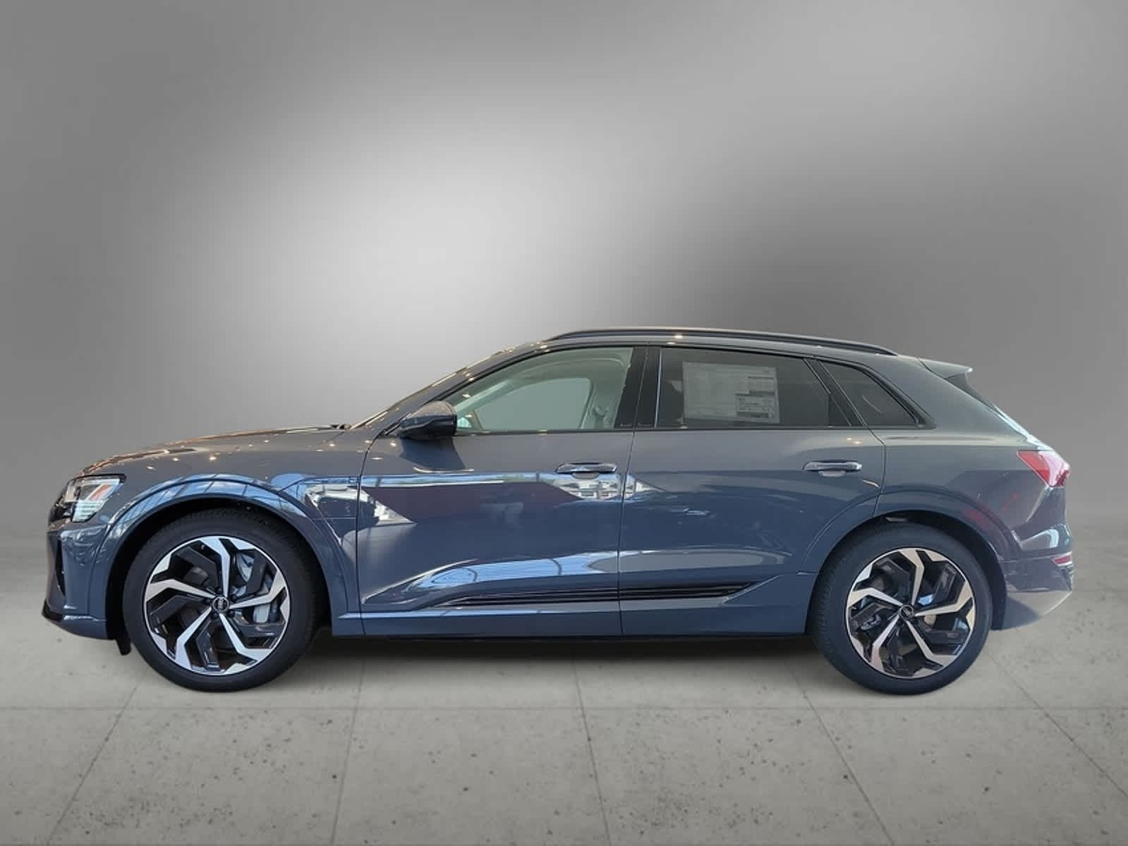 2024 Audi Q8 e-tron Premium Plus 3