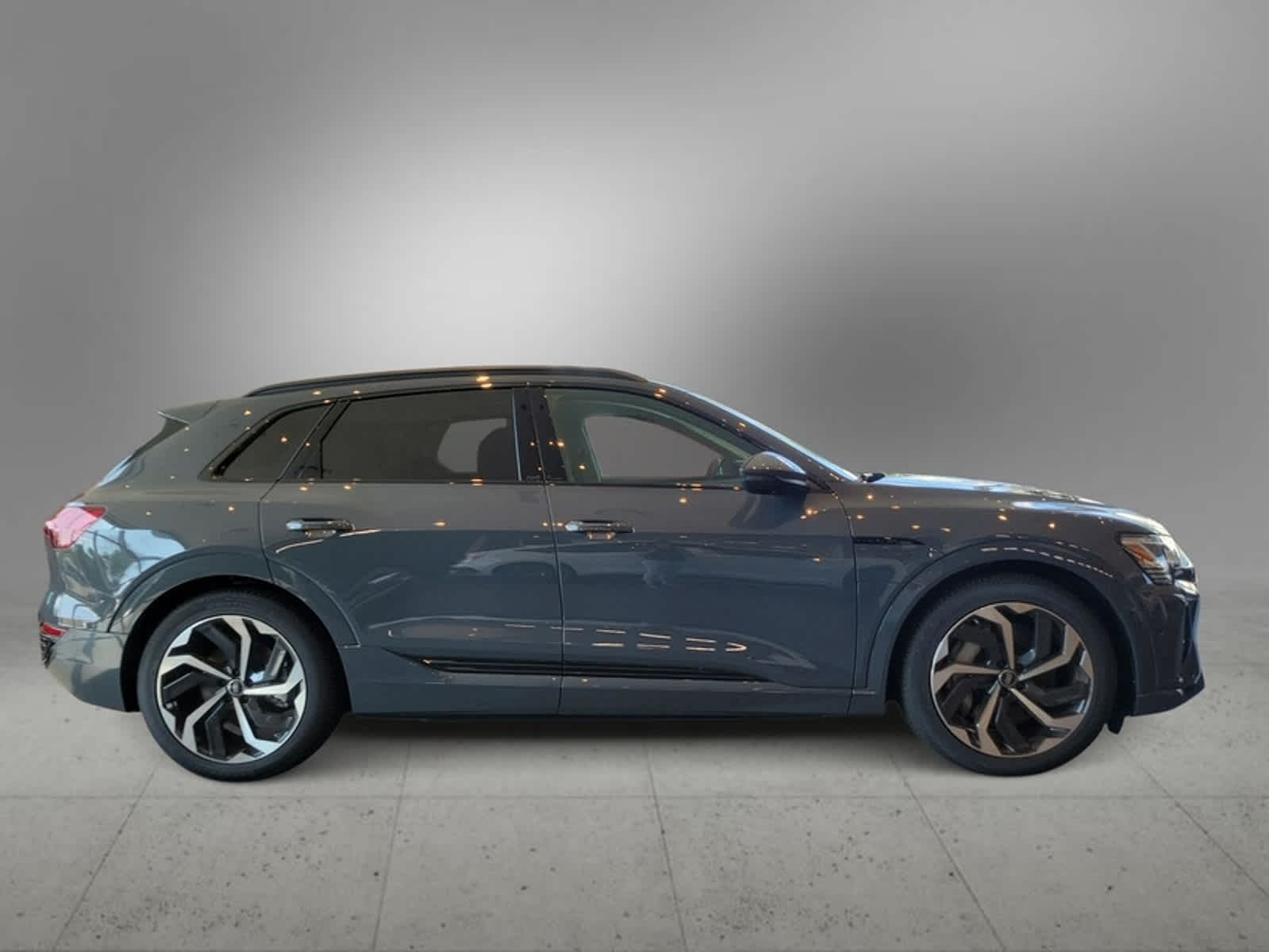 2024 Audi Q8 e-tron Premium Plus 7