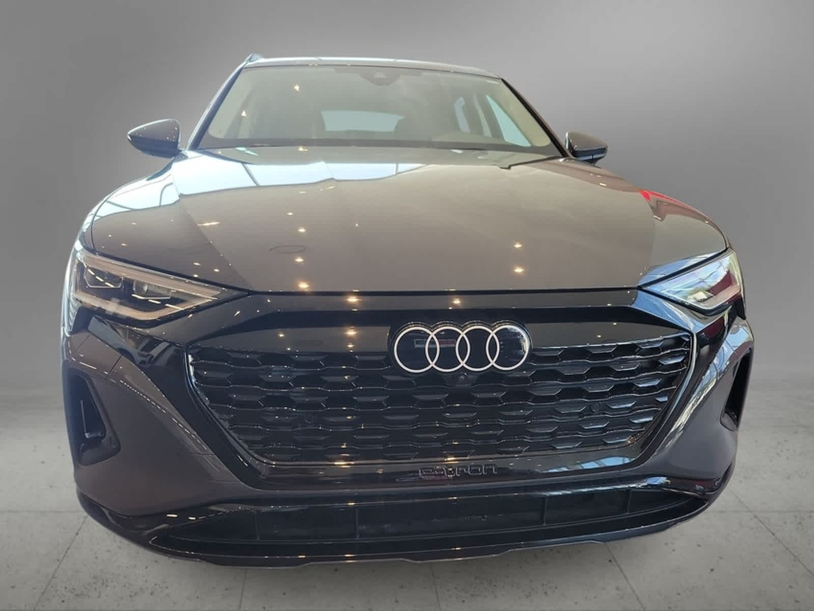 2024 Audi Q8 e-tron Premium Plus 9