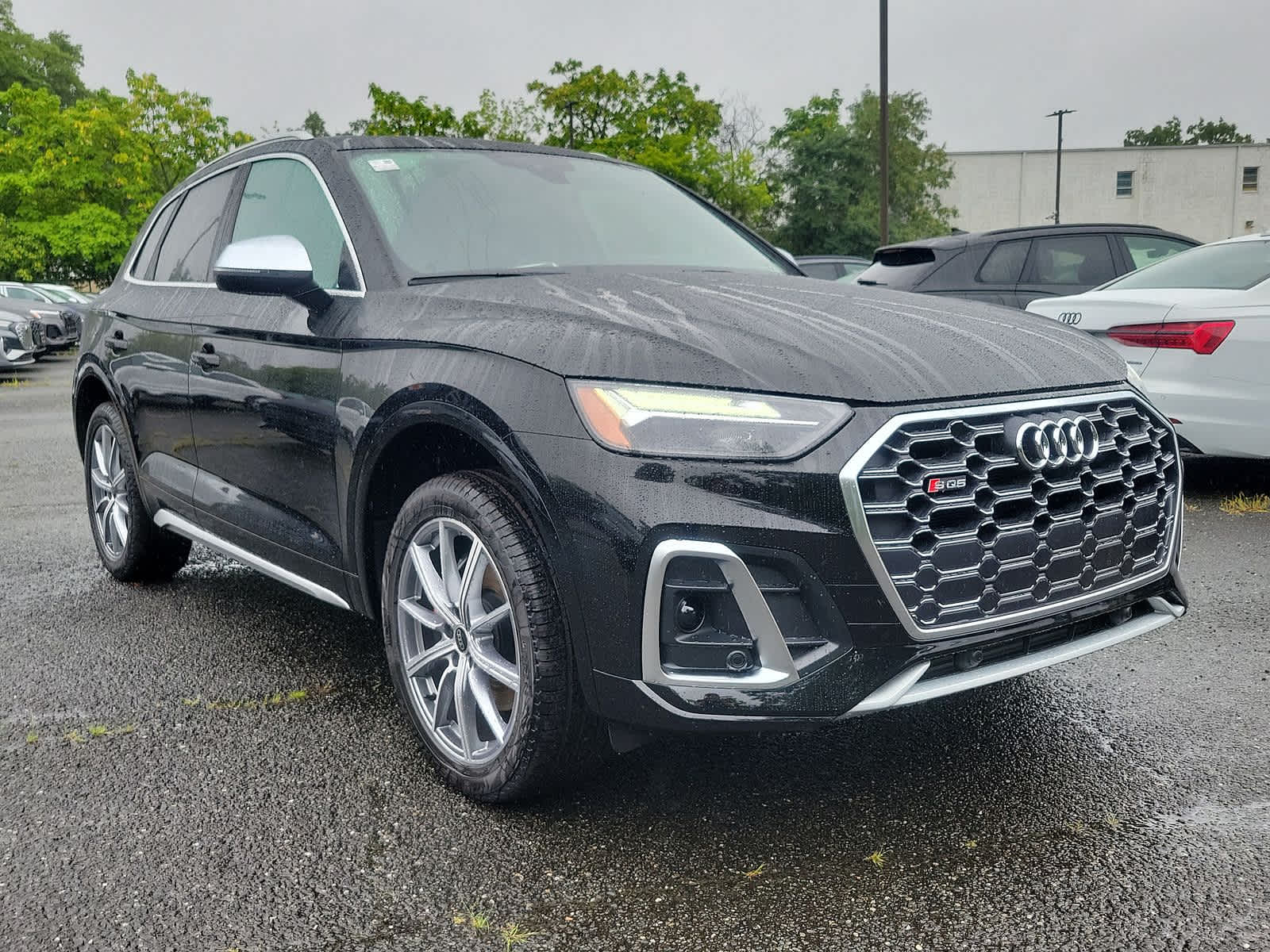 2024 Audi SQ5 Premium 10