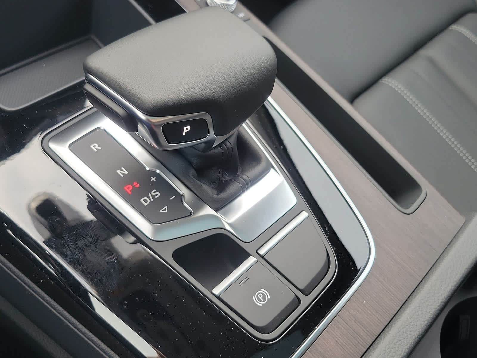 2024 Audi Q5 Premium 15