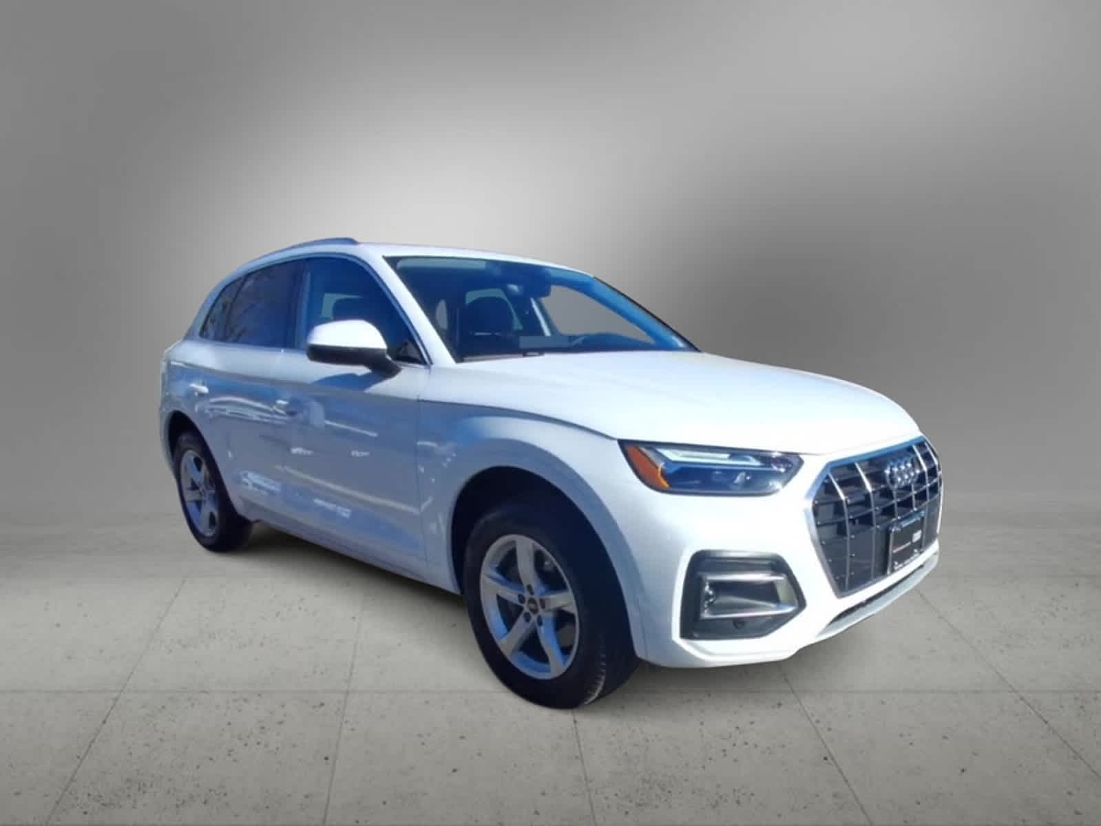 2024 Audi Q5 Premium 2