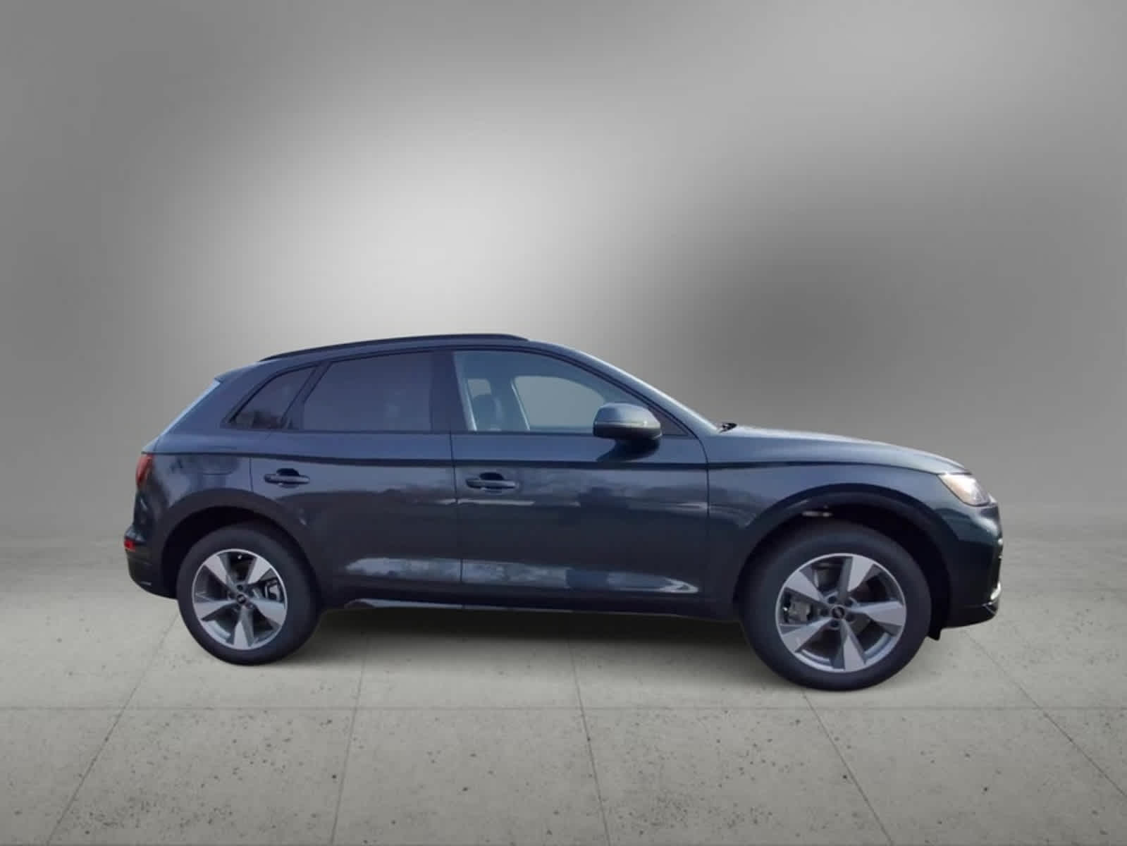 2025 Audi Q5 Premium 9