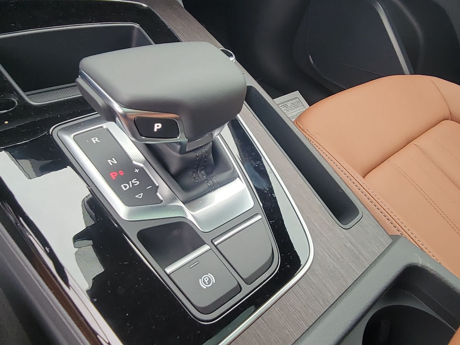 2024 Audi Q5 Premium 14