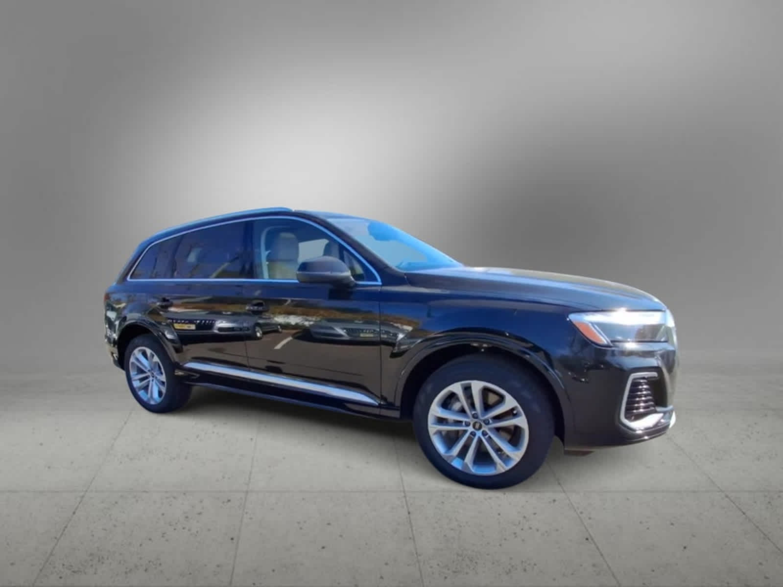 2025 Audi Q7 Premium 2