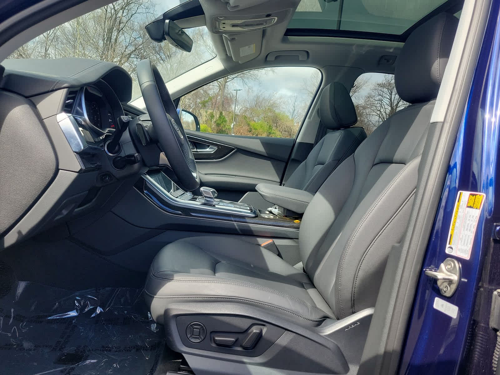 2023 Audi Q7 Premium 11