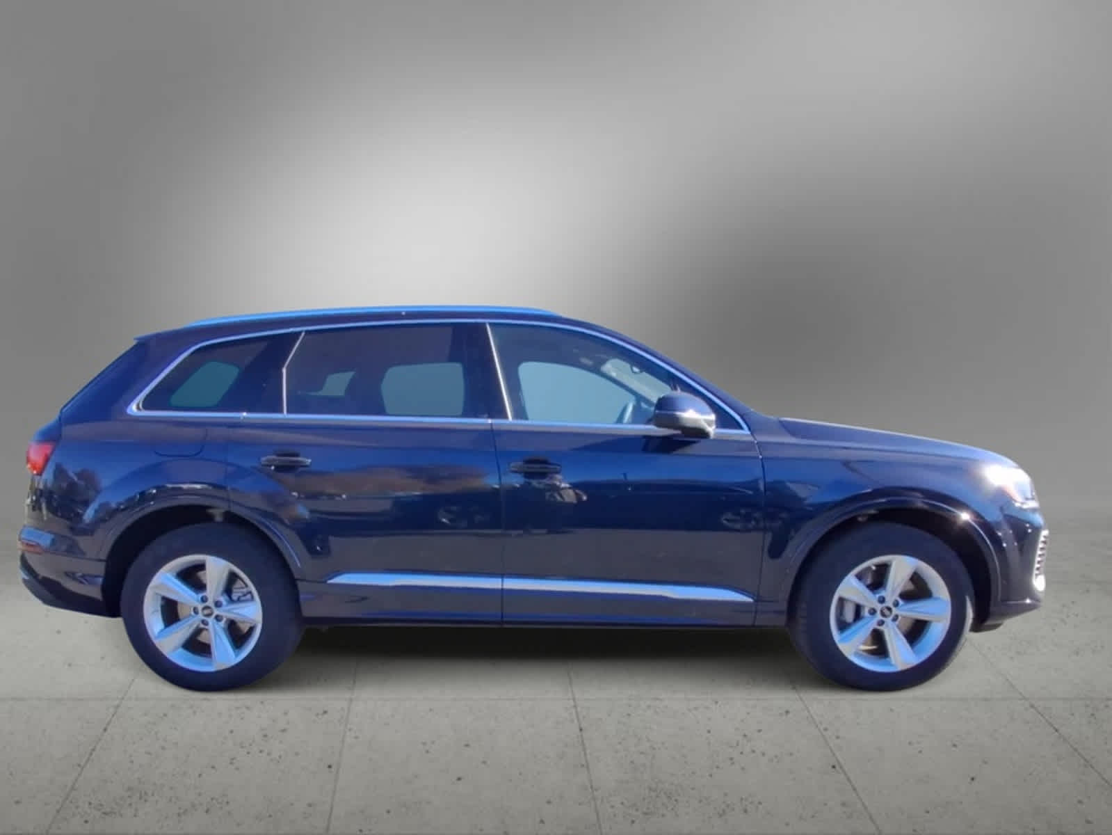 2025 Audi Q7 Premium 9