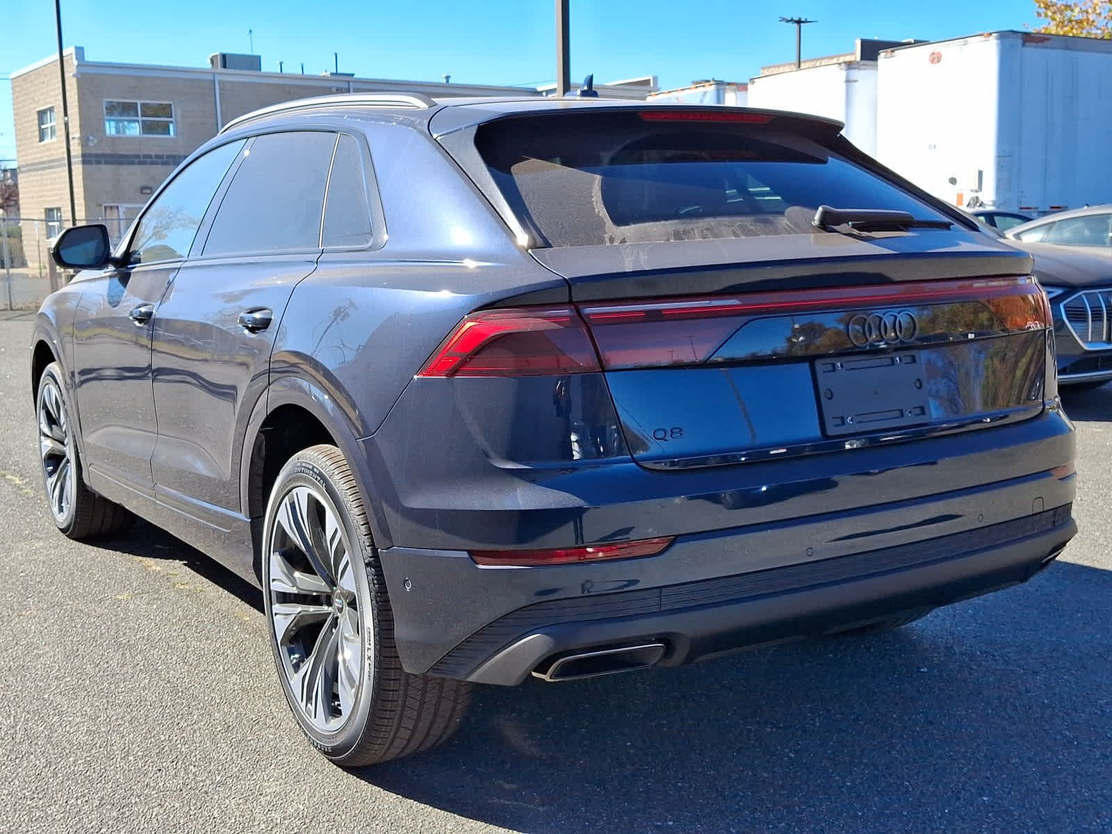 2025 Audi Q8 Premium 11