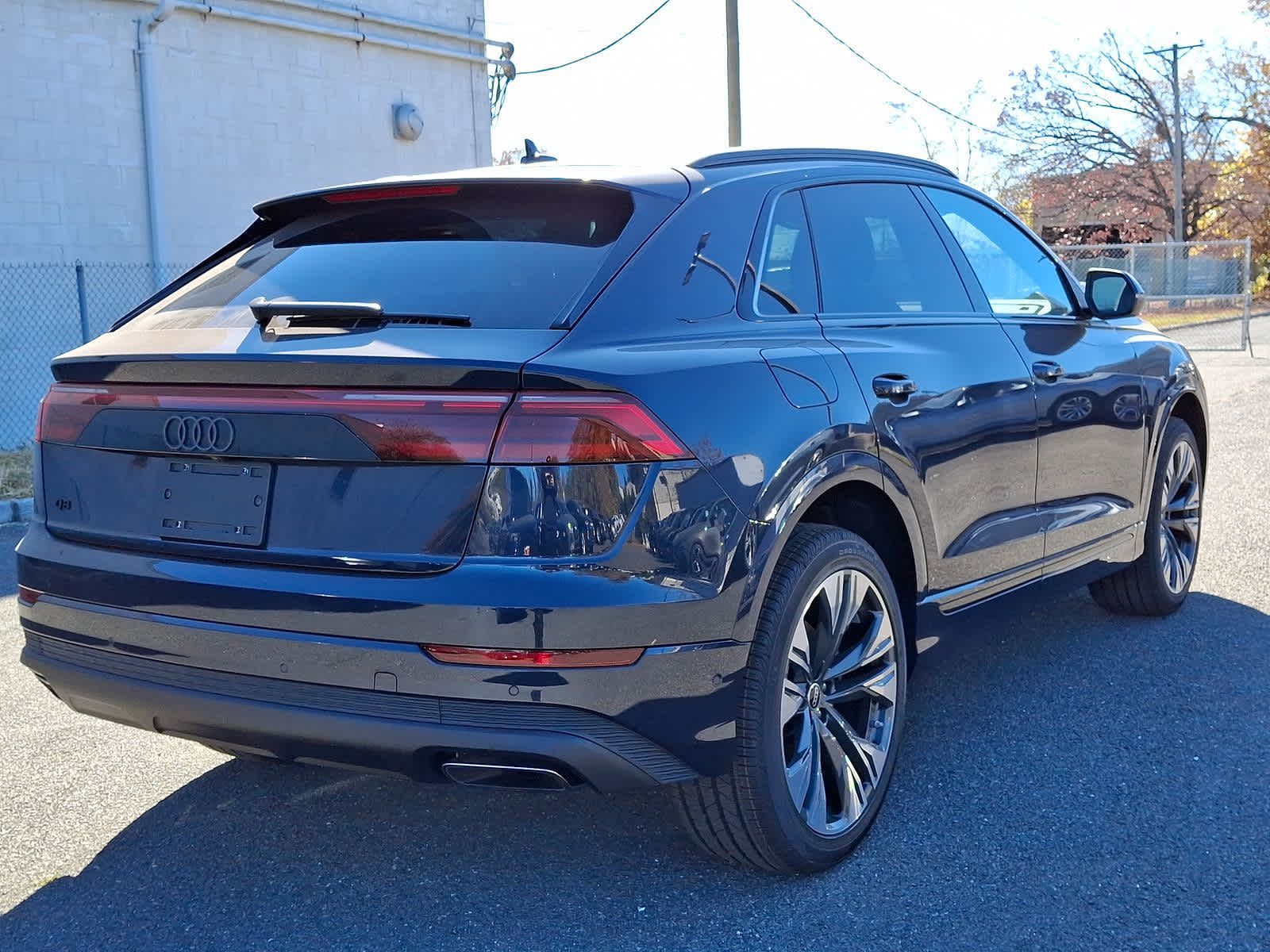 2025 Audi Q8 Premium 12