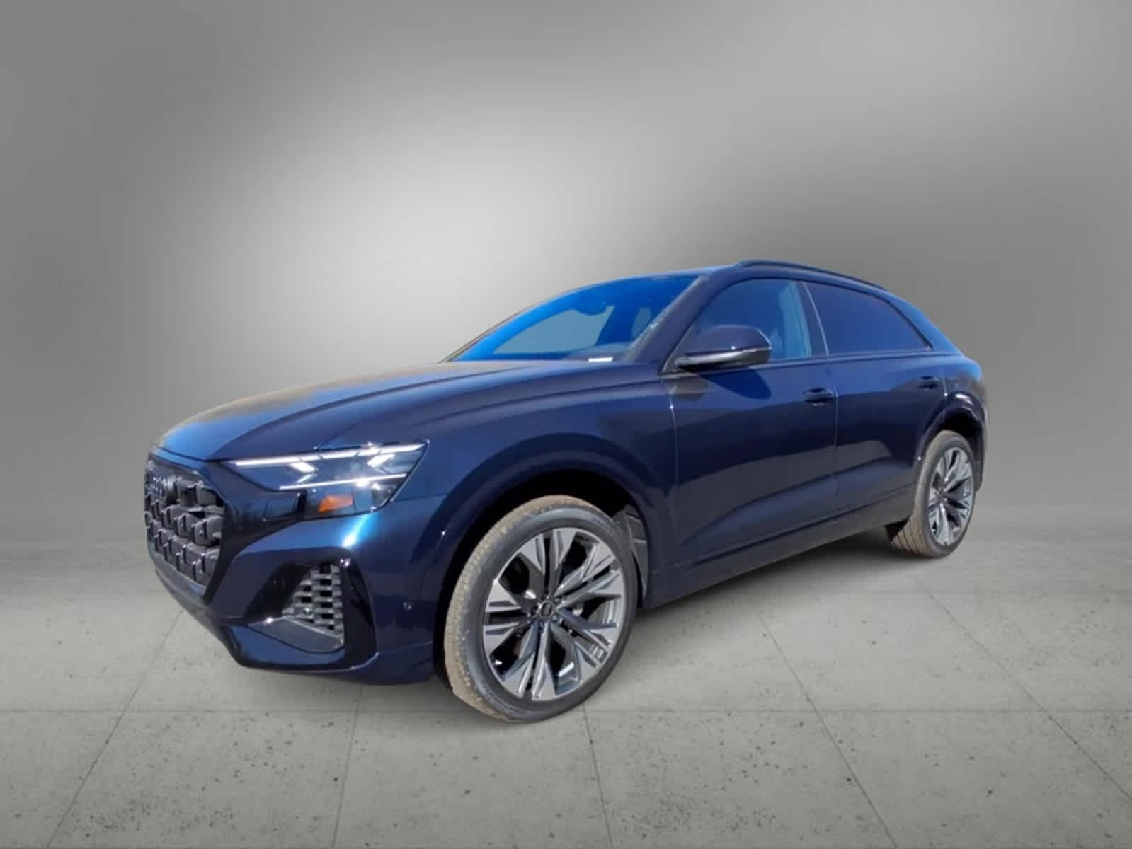 2025 Audi Q8 Premium 4