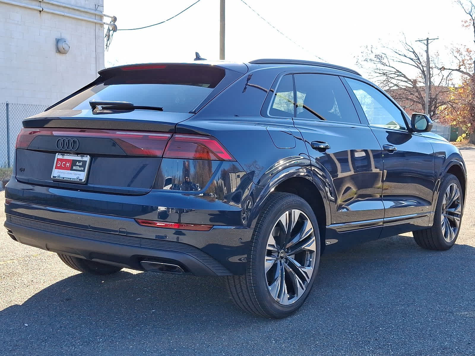 2025 Audi Q8 Premium 12