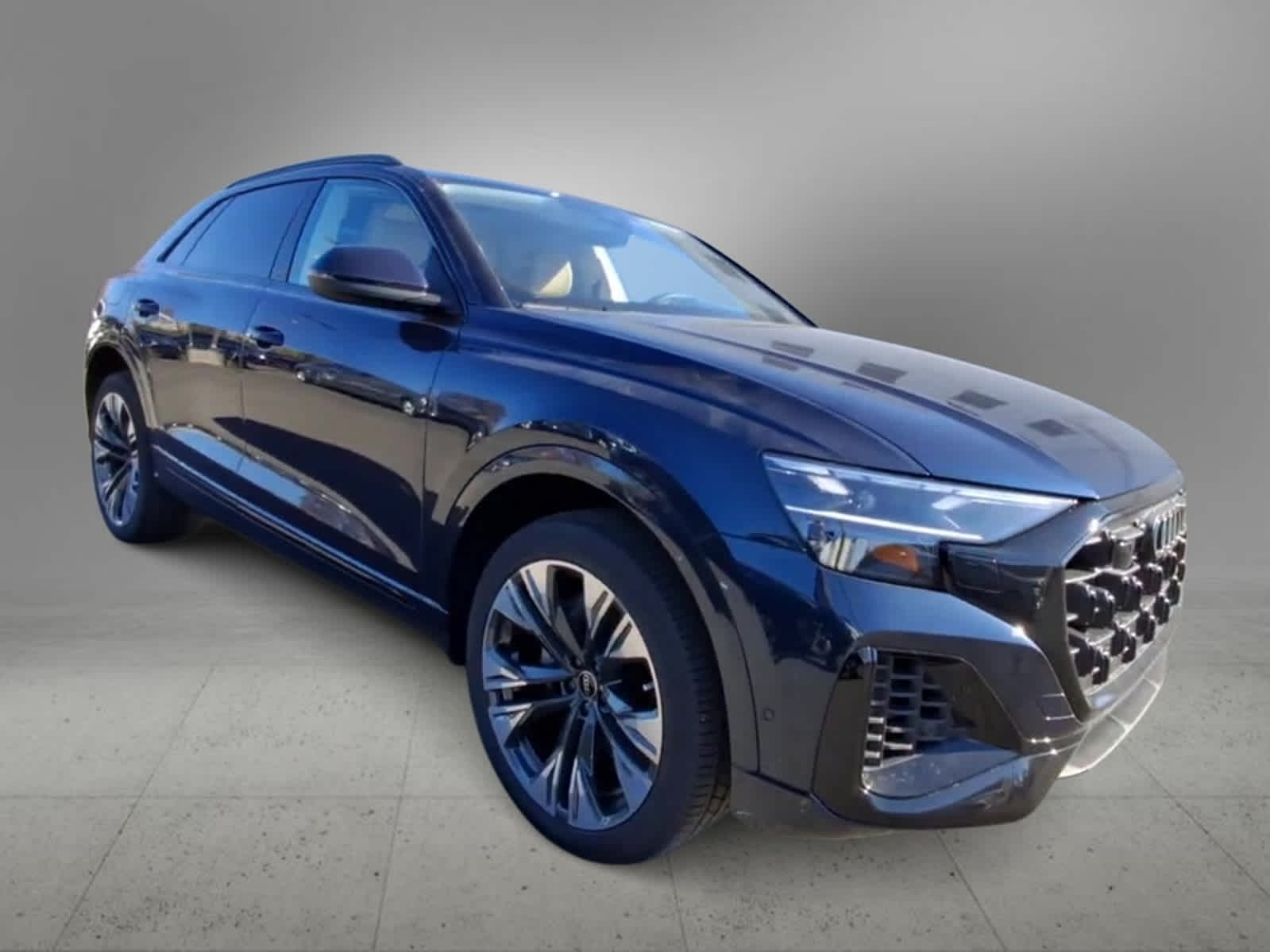 2025 Audi Q8 Premium 2