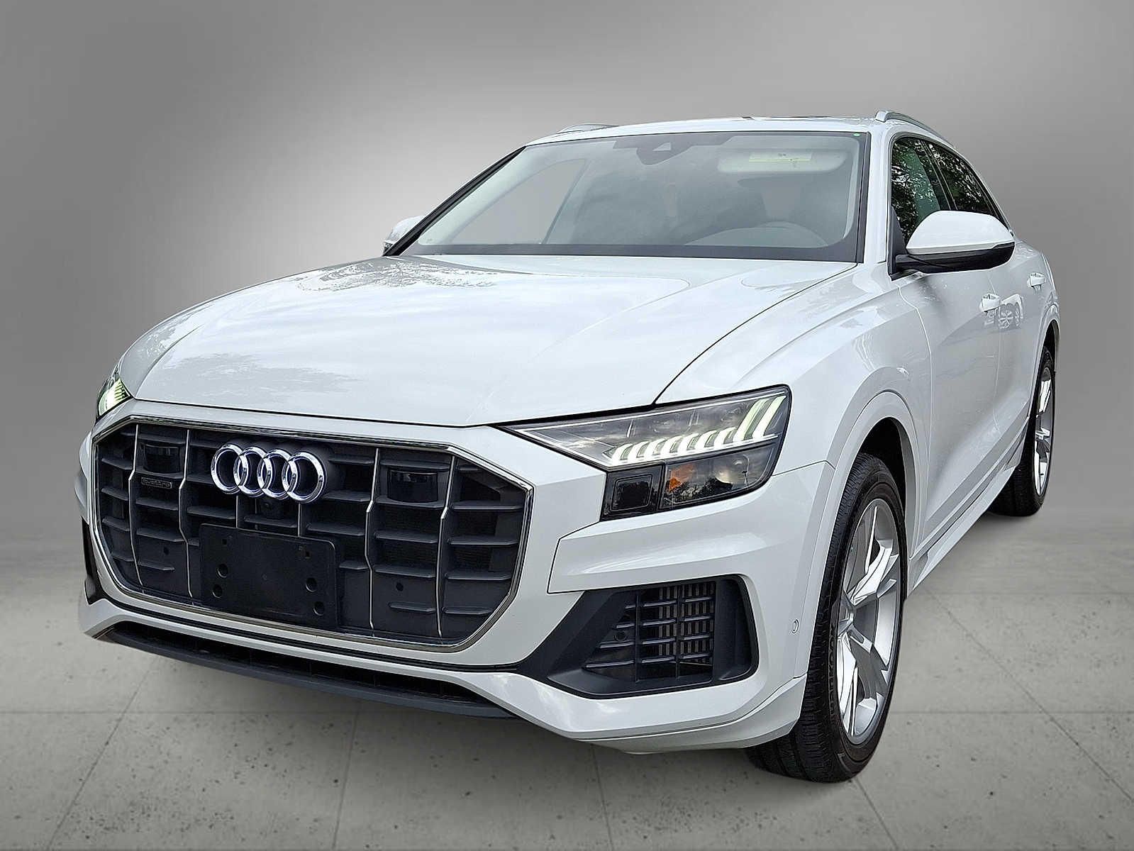 2023 Audi Q8