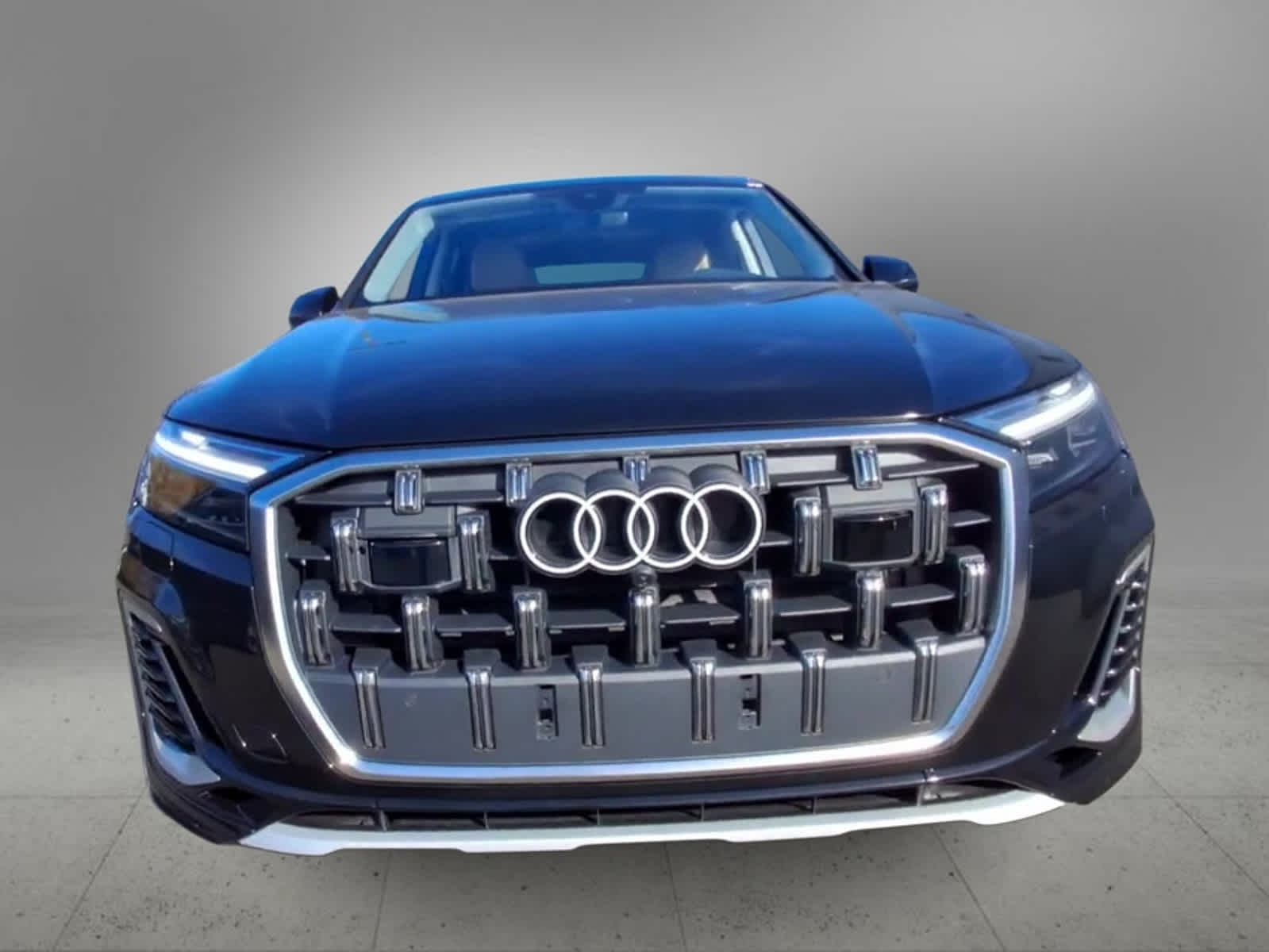 2025 Audi Q7 Premium 3