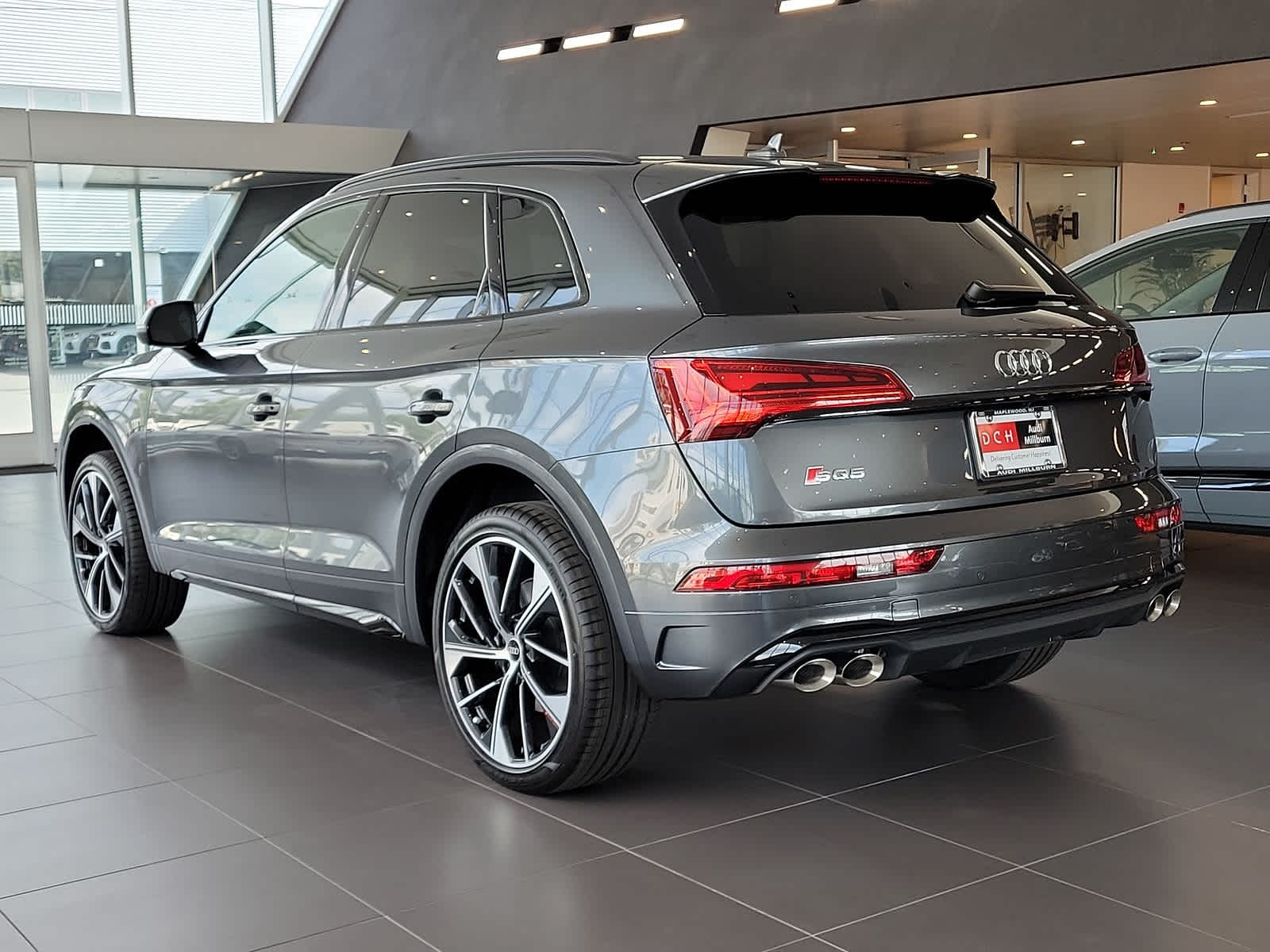 2024 Audi SQ5 Premium Plus 12